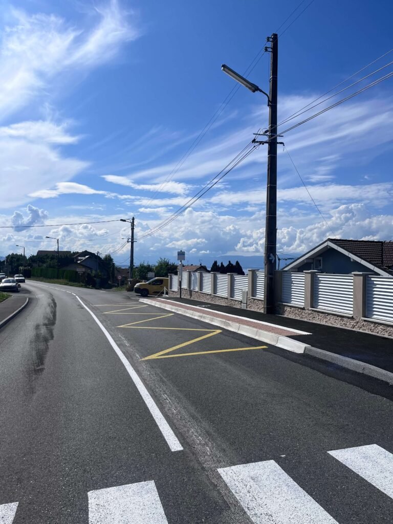 Réalisation marquage au sol Savoie Haute-Savoie