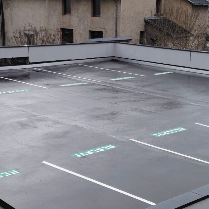 Réalisation marquage au sol Savoie Haute-Savoie Seynod 74000