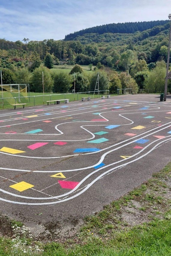 Marquage au sol école et sport 73 74 parcours ludique pédagogique